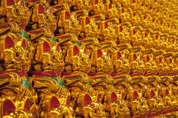 The Global Pursuit of Happiness, or: The Army of Luck The Global Pursuit of Happiness, or: The Army of Luck